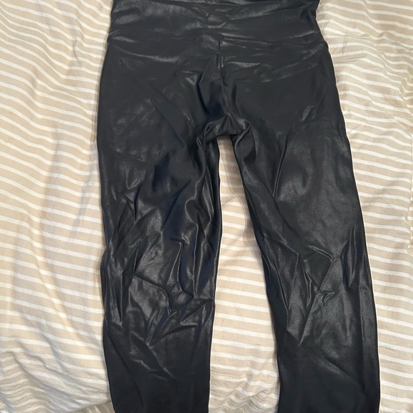 Spanx faux leather leggings - Picture 2 of 4